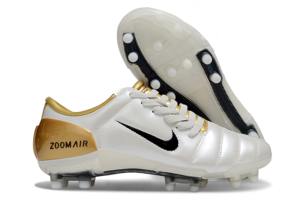 Nike Total 90