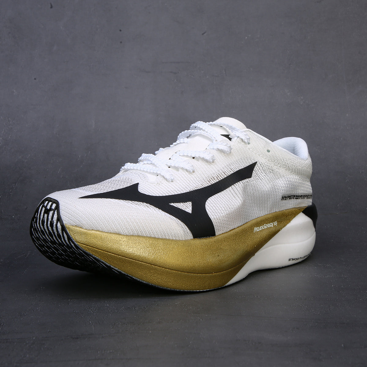 Mizuno Hyperwarp Elite