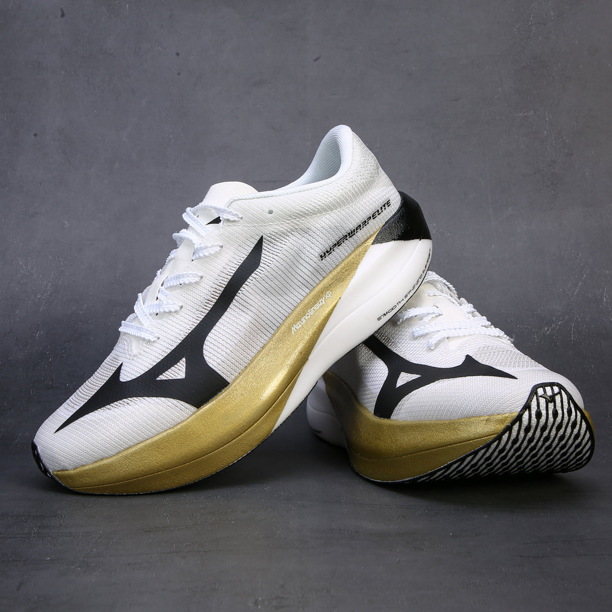 Mizuno Hyperwarp Elite