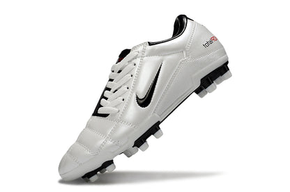 Nike Total 90