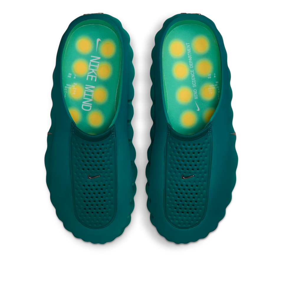 Nike Mind 001